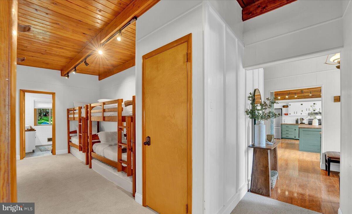 SPLIT ROCK - Residential