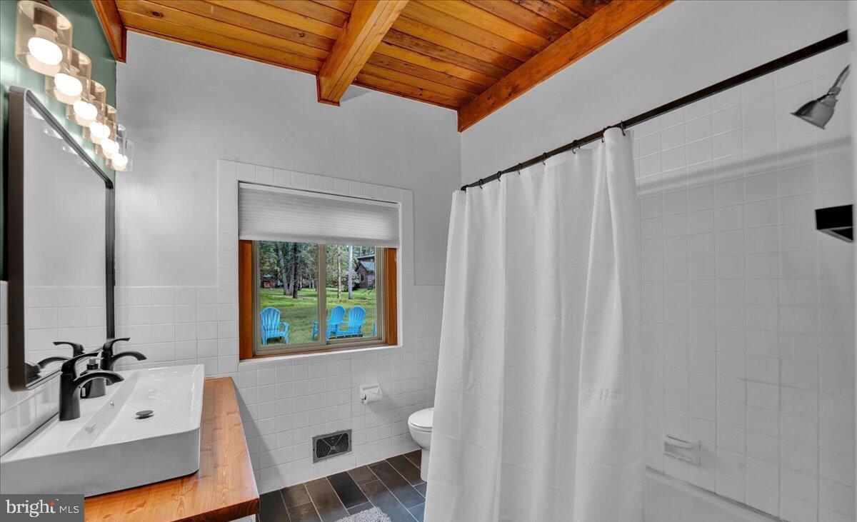 SPLIT ROCK - Residential