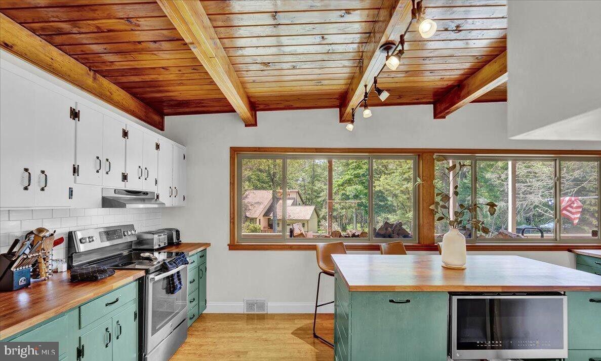 SPLIT ROCK - Residential