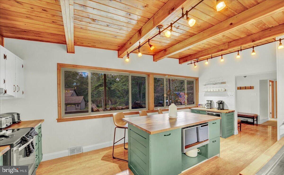 SPLIT ROCK - Residential