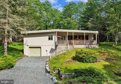 72 FOREST DRIVE LAKE HARMONY PA 18624