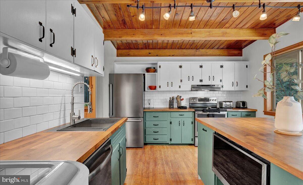 SPLIT ROCK - Residential