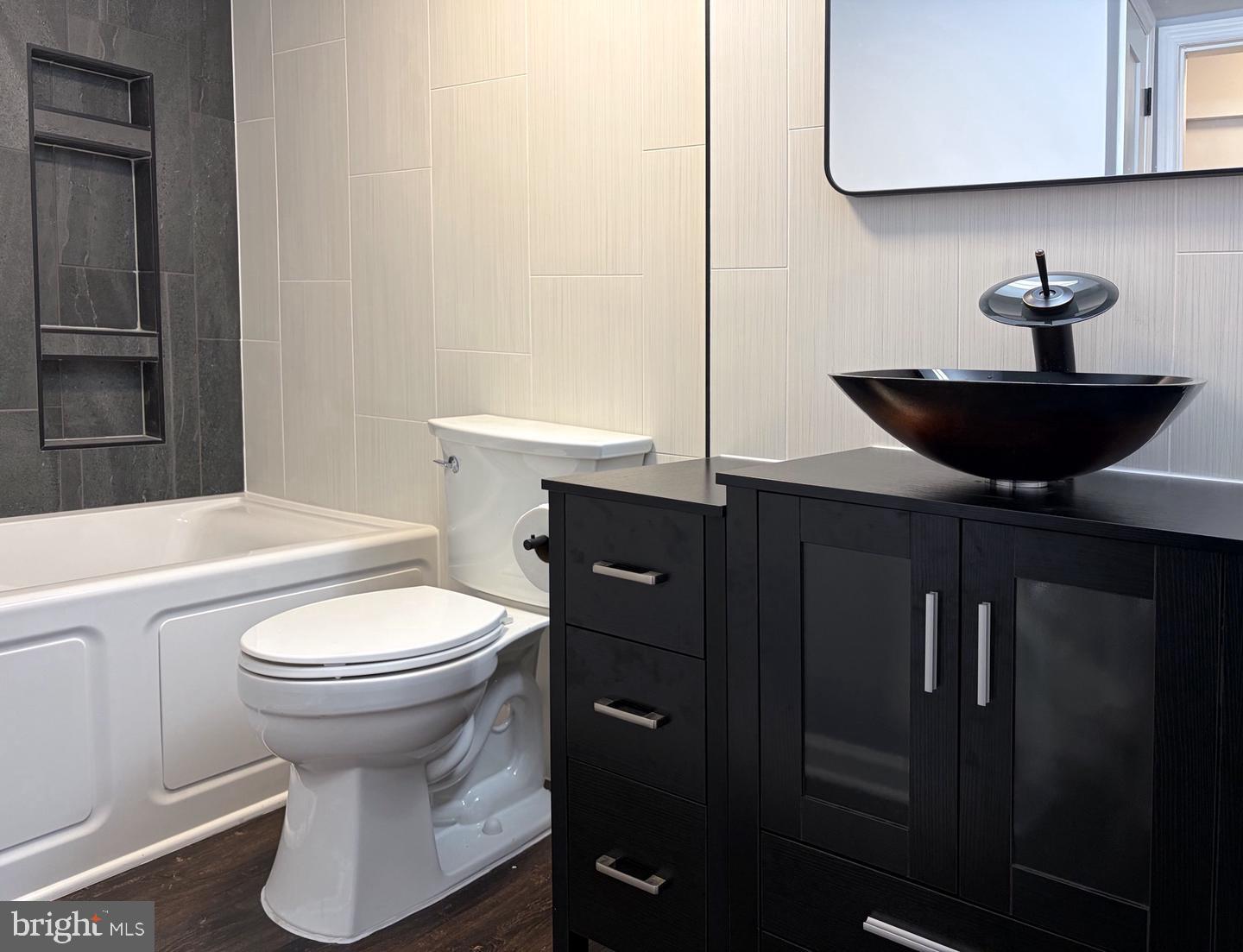 10202 PRINCE PLACE 2-T3