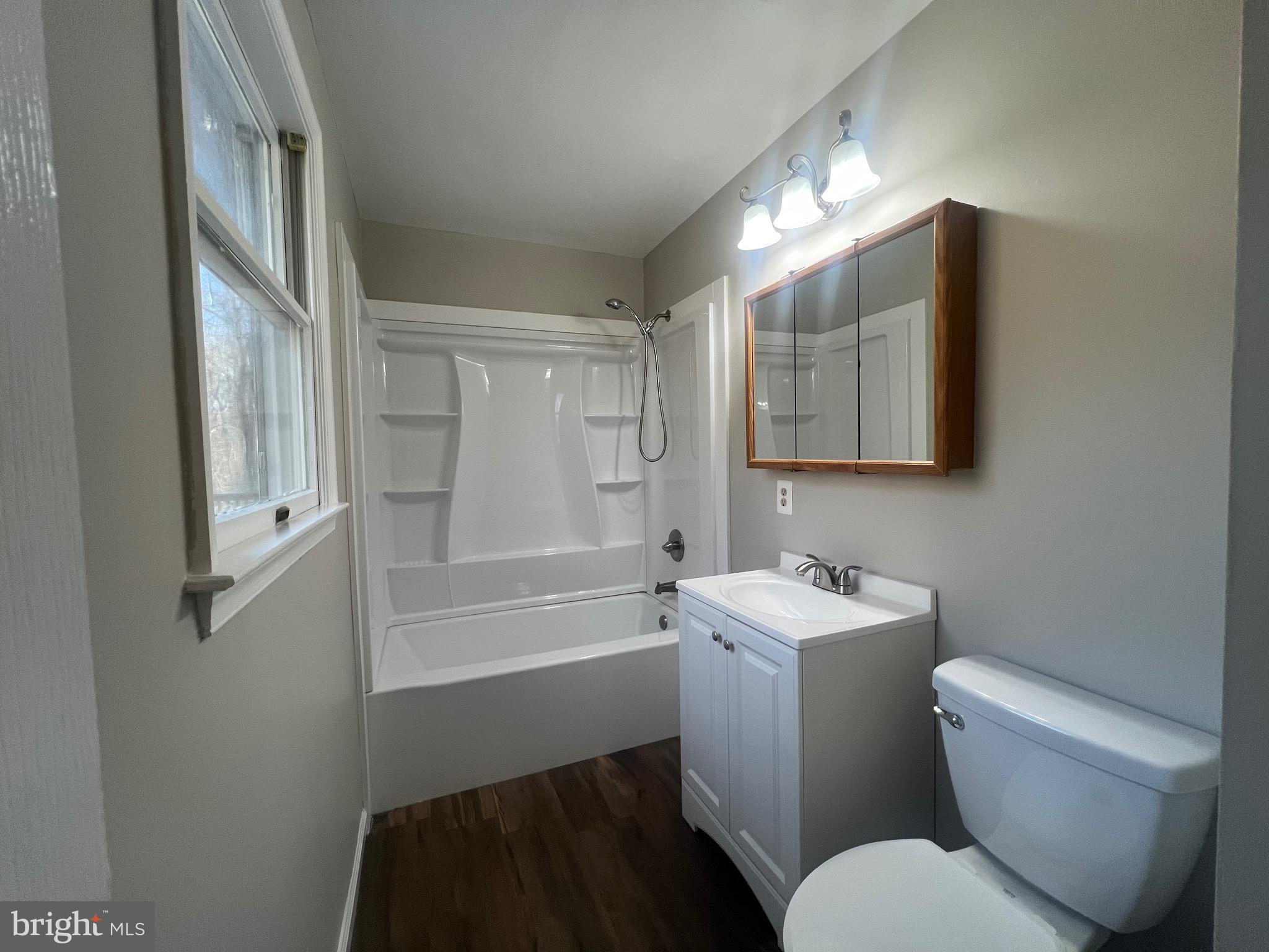 ELKTON - Residential