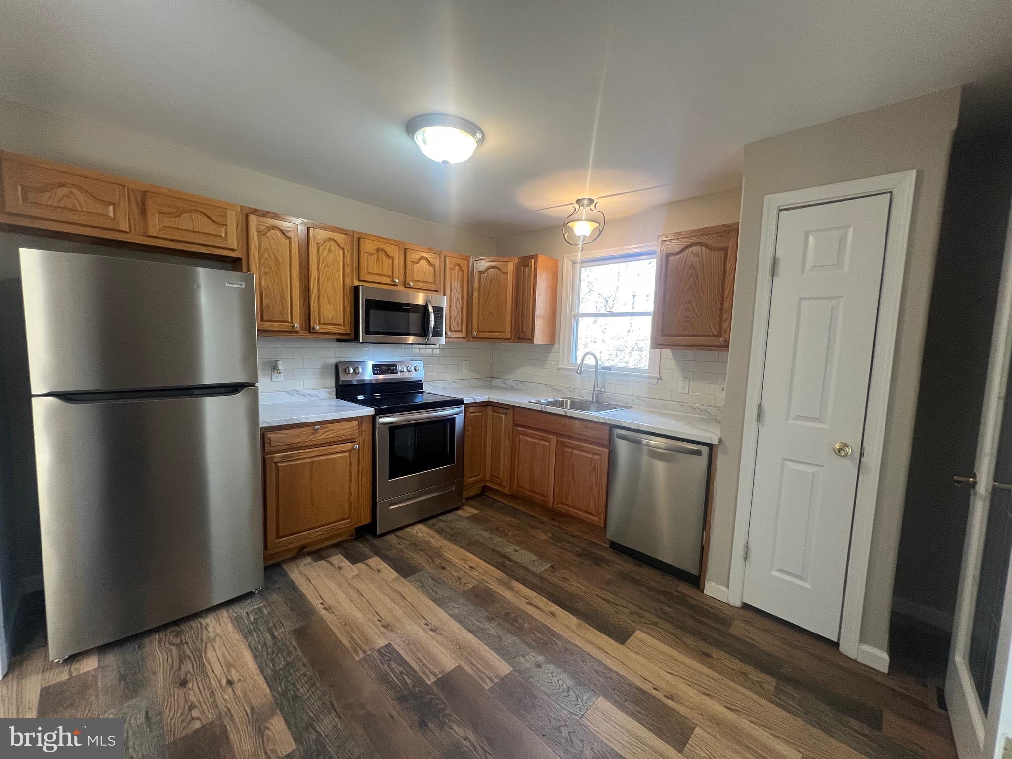 ELKTON - Residential