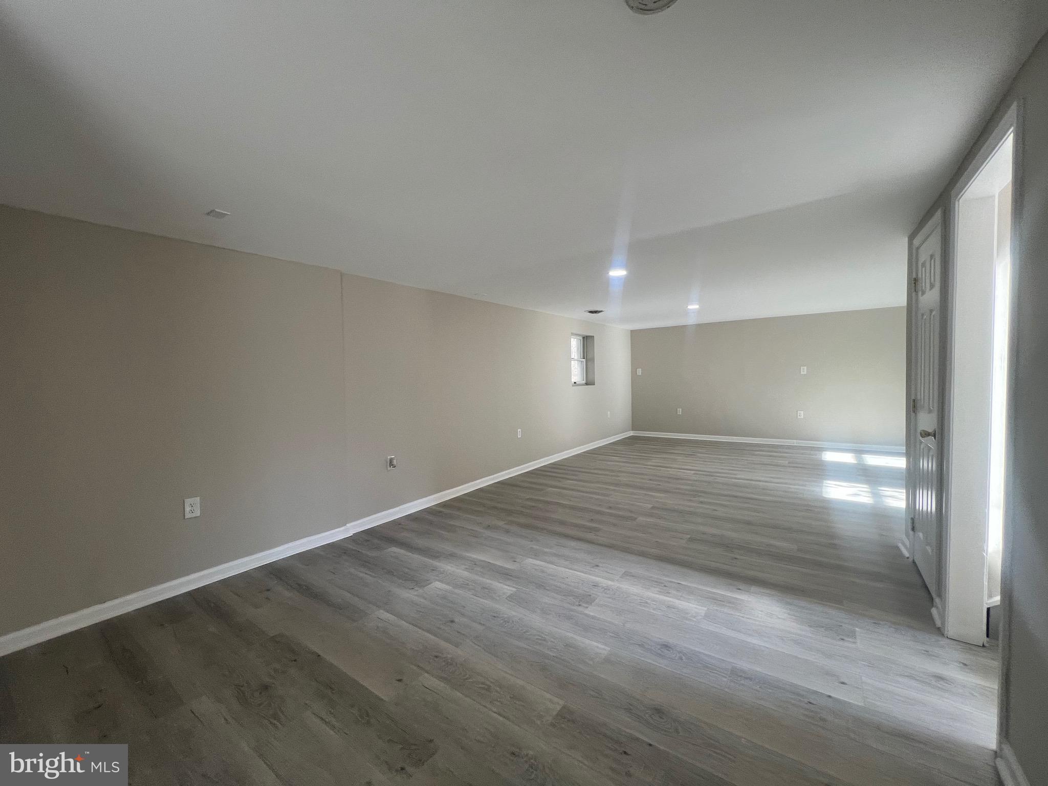 ELKTON - Residential