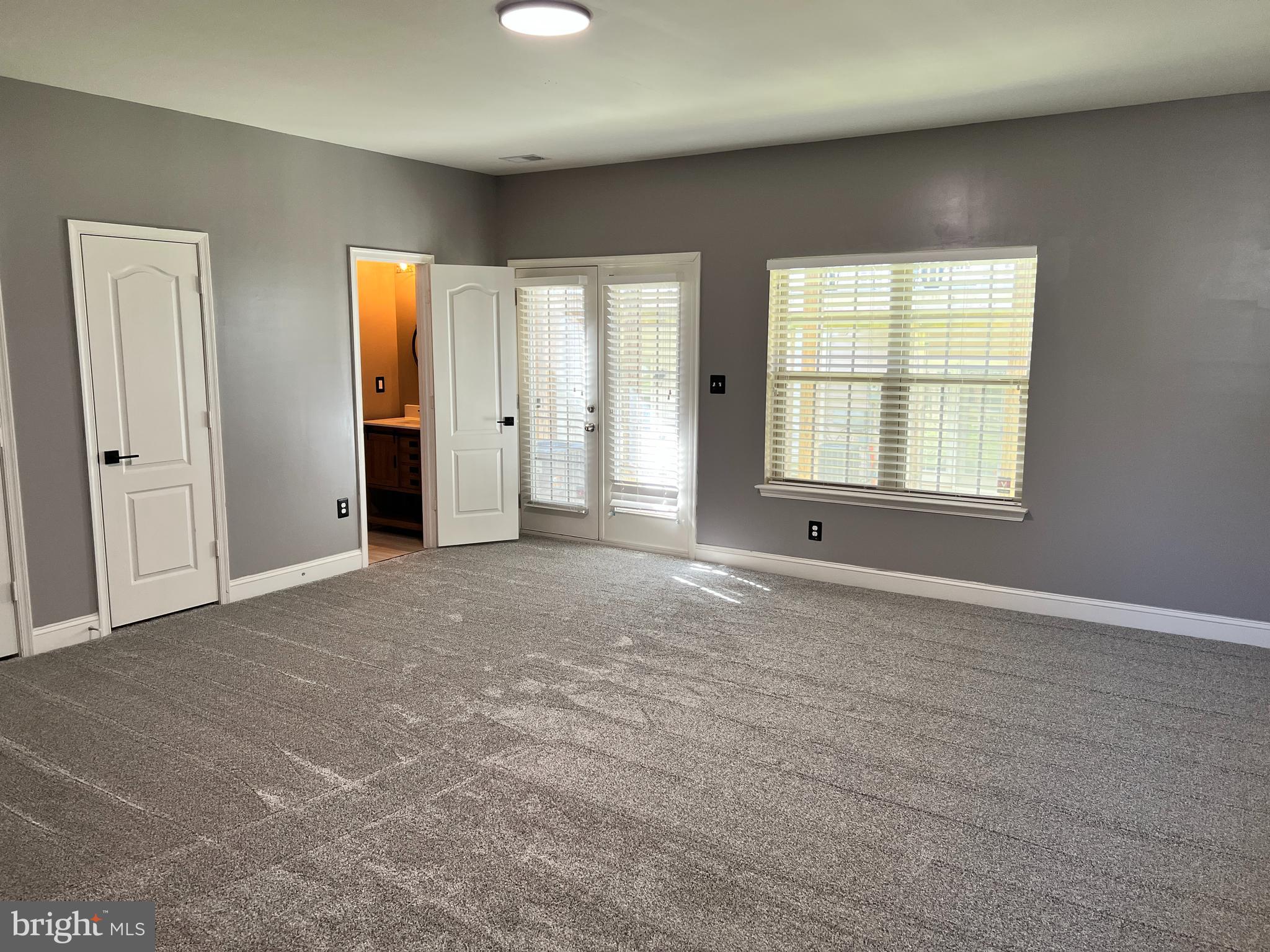 TRIANGLE HIGHLANDS CONDO - Residential Lease