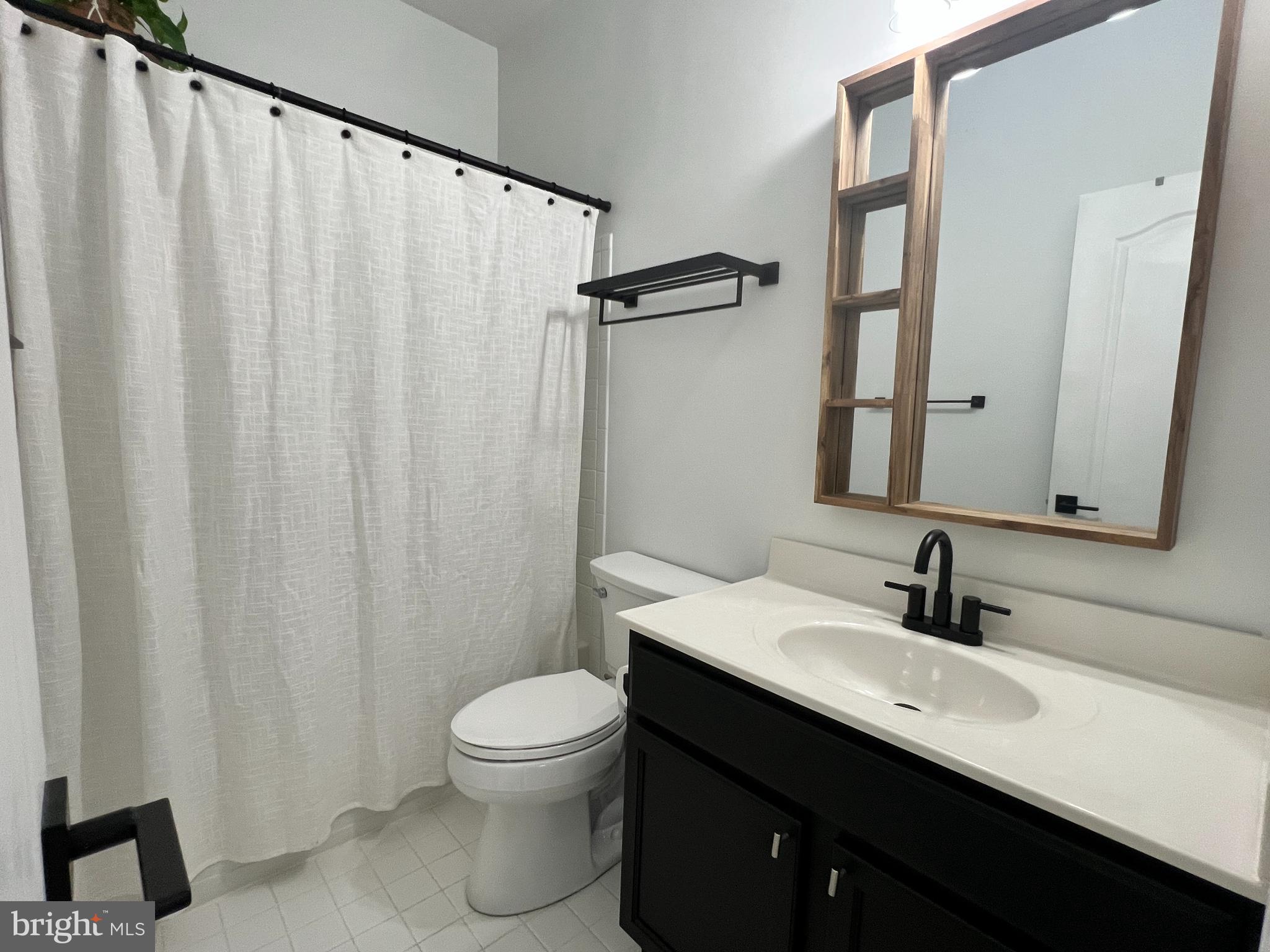 TRIANGLE HIGHLANDS CONDO - Residential Lease