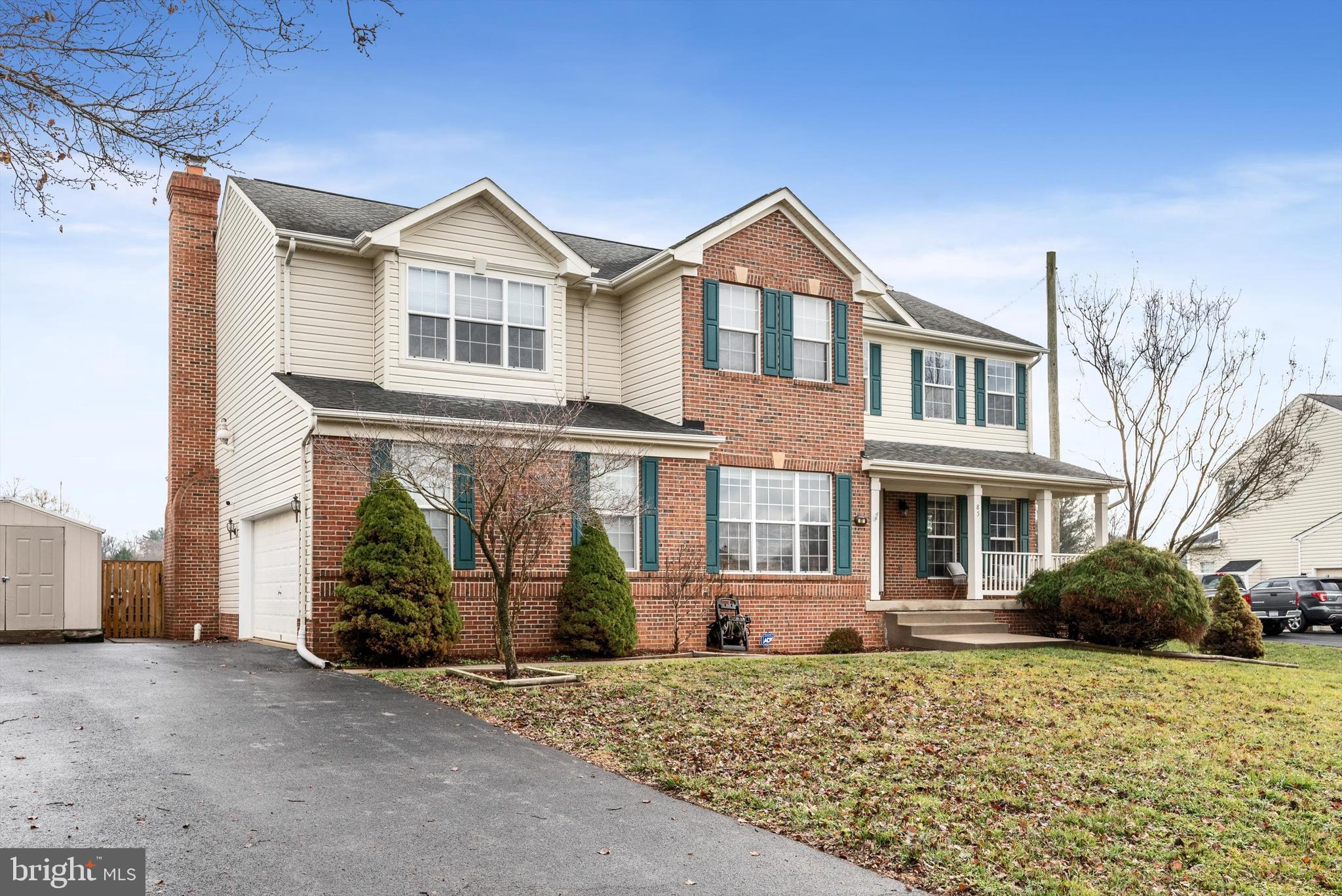 LOCUST HILL - Residential