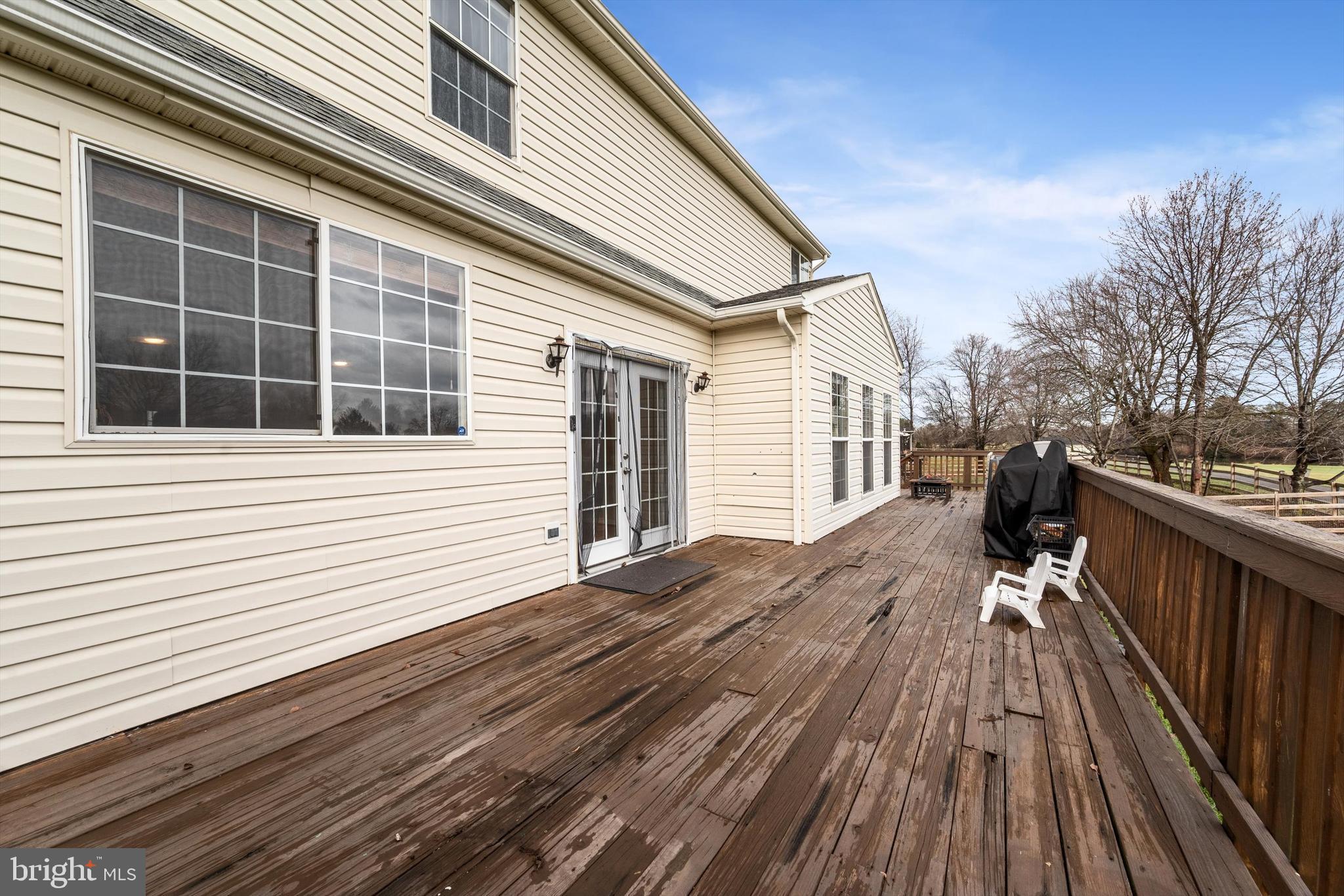 LOCUST HILL - Residential