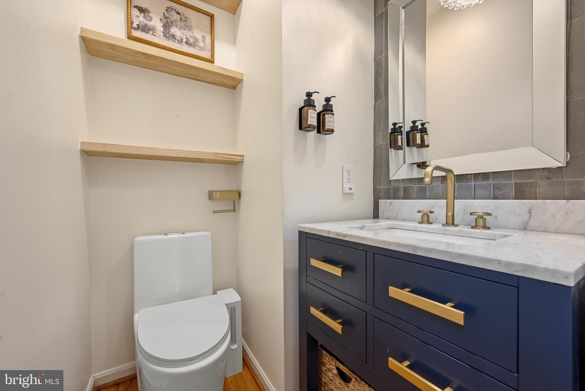 LOCUST HILL - Residential