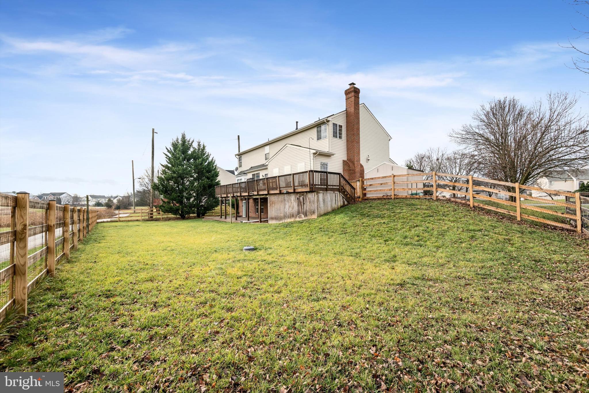 LOCUST HILL - Residential