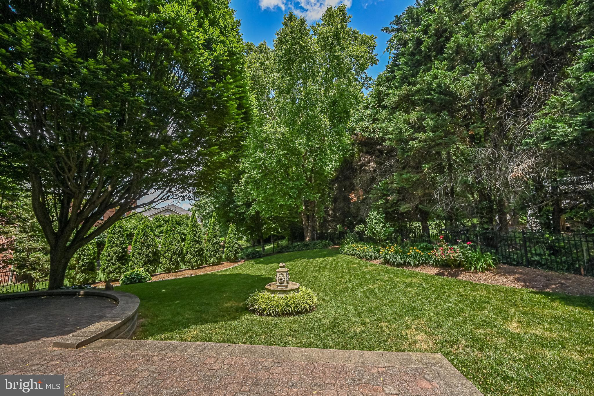 ASHGROVE PLANTATION - Residential