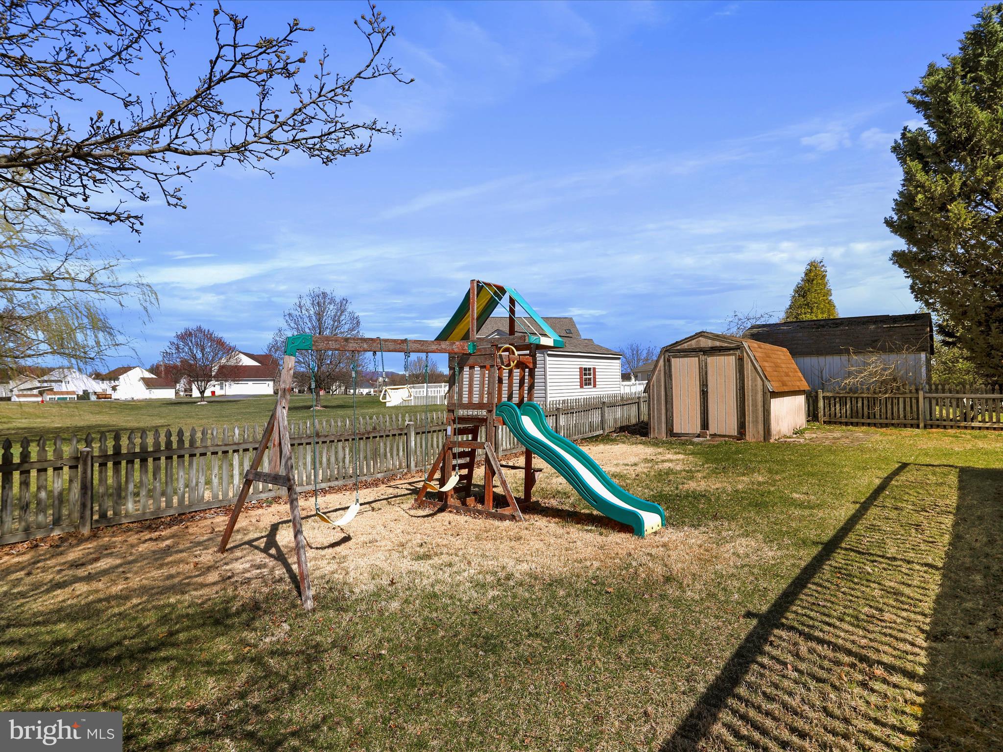 AMBERFIELD - Residential