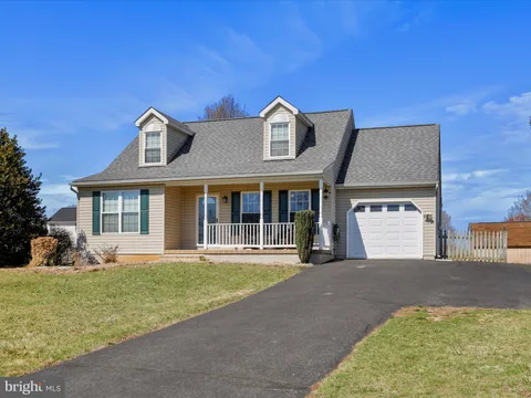 81 Viceroy Drive, Falling Waters, WV MLS: WVBE2038388