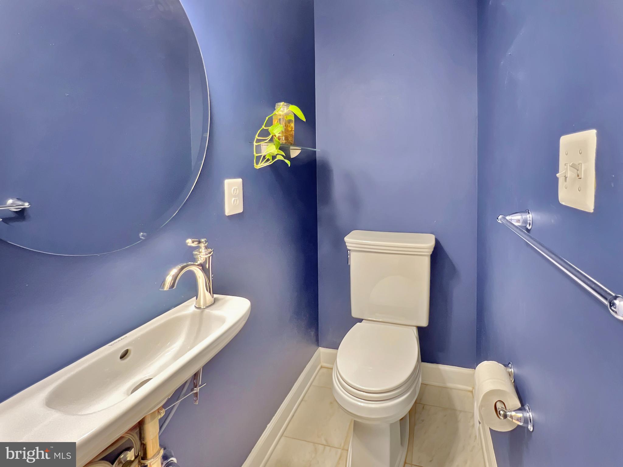 ROSEMONT - Residential Lease