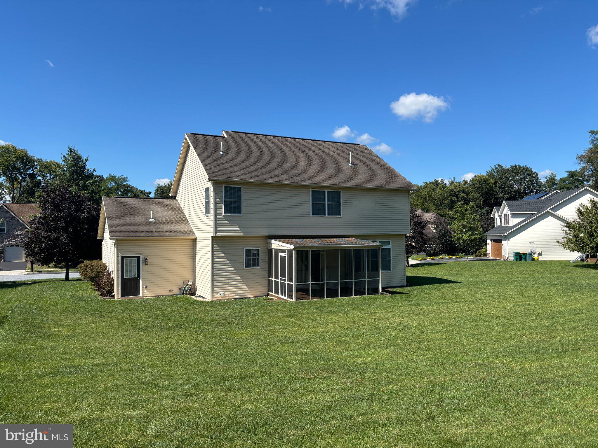 3929 TRAYER LANE