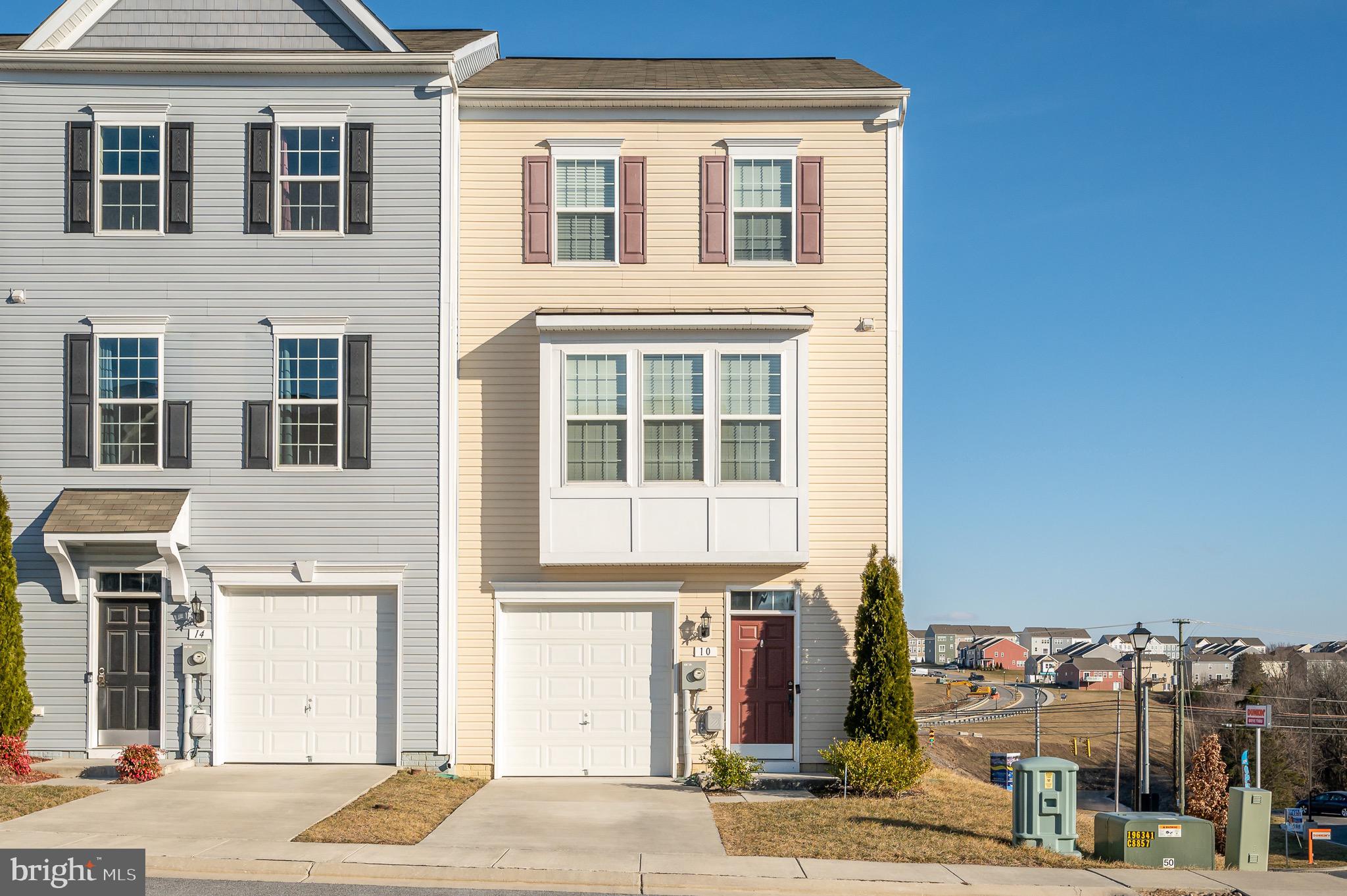 RIVERSIDE VILLAGES - Residential