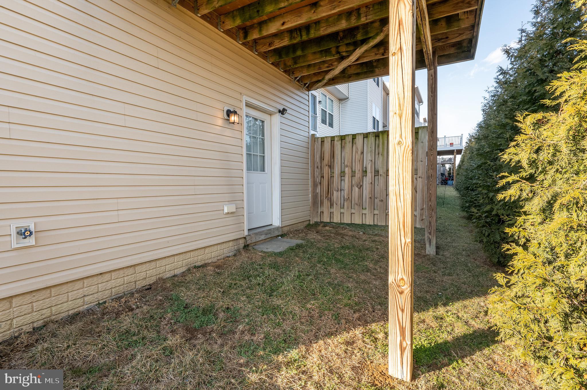 RIVERSIDE VILLAGES - Residential