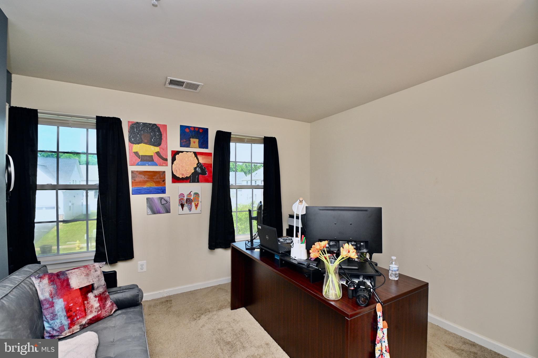 LINDEN GROVE - Residential