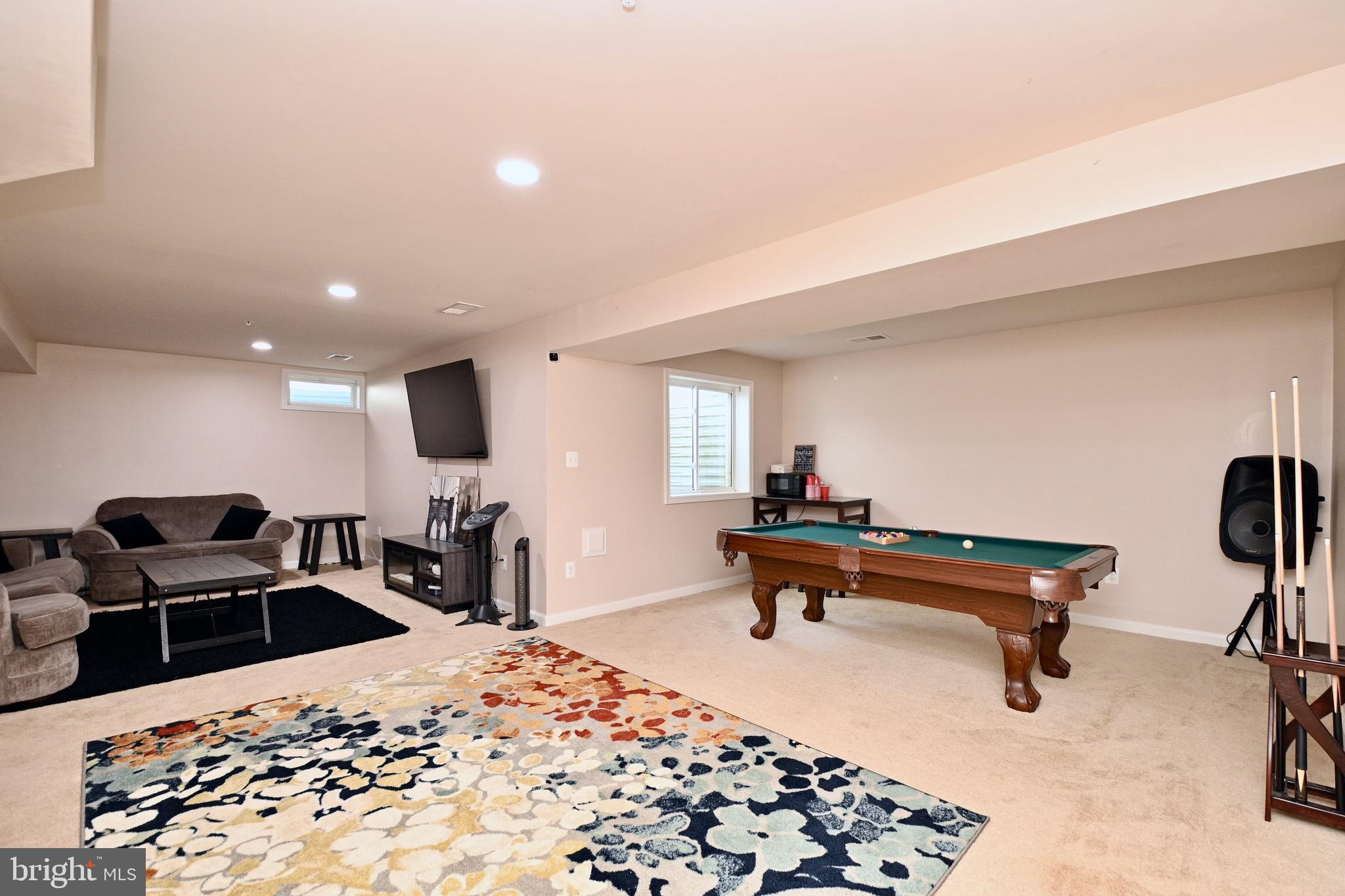 LINDEN GROVE - Residential