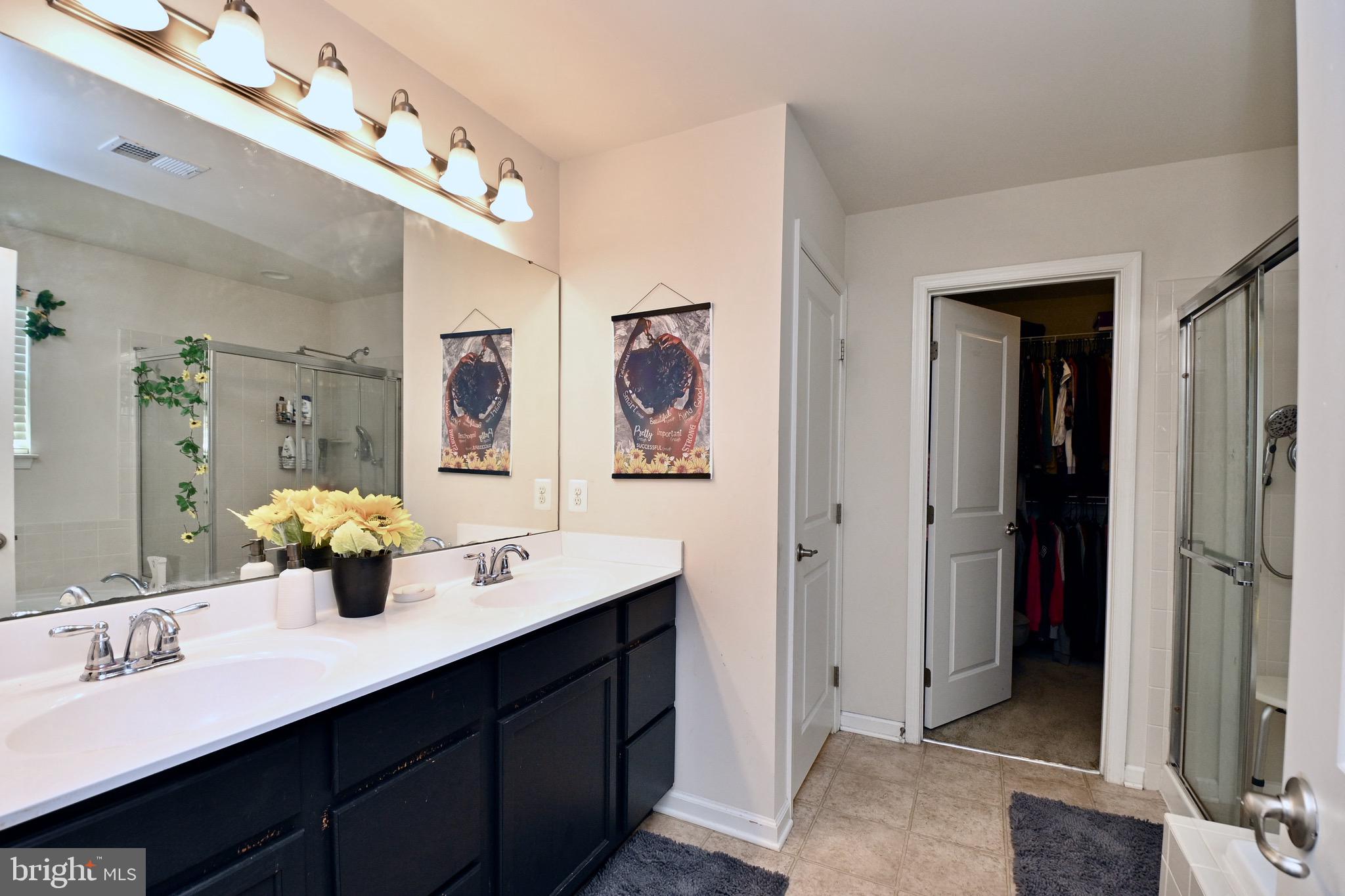 LINDEN GROVE - Residential