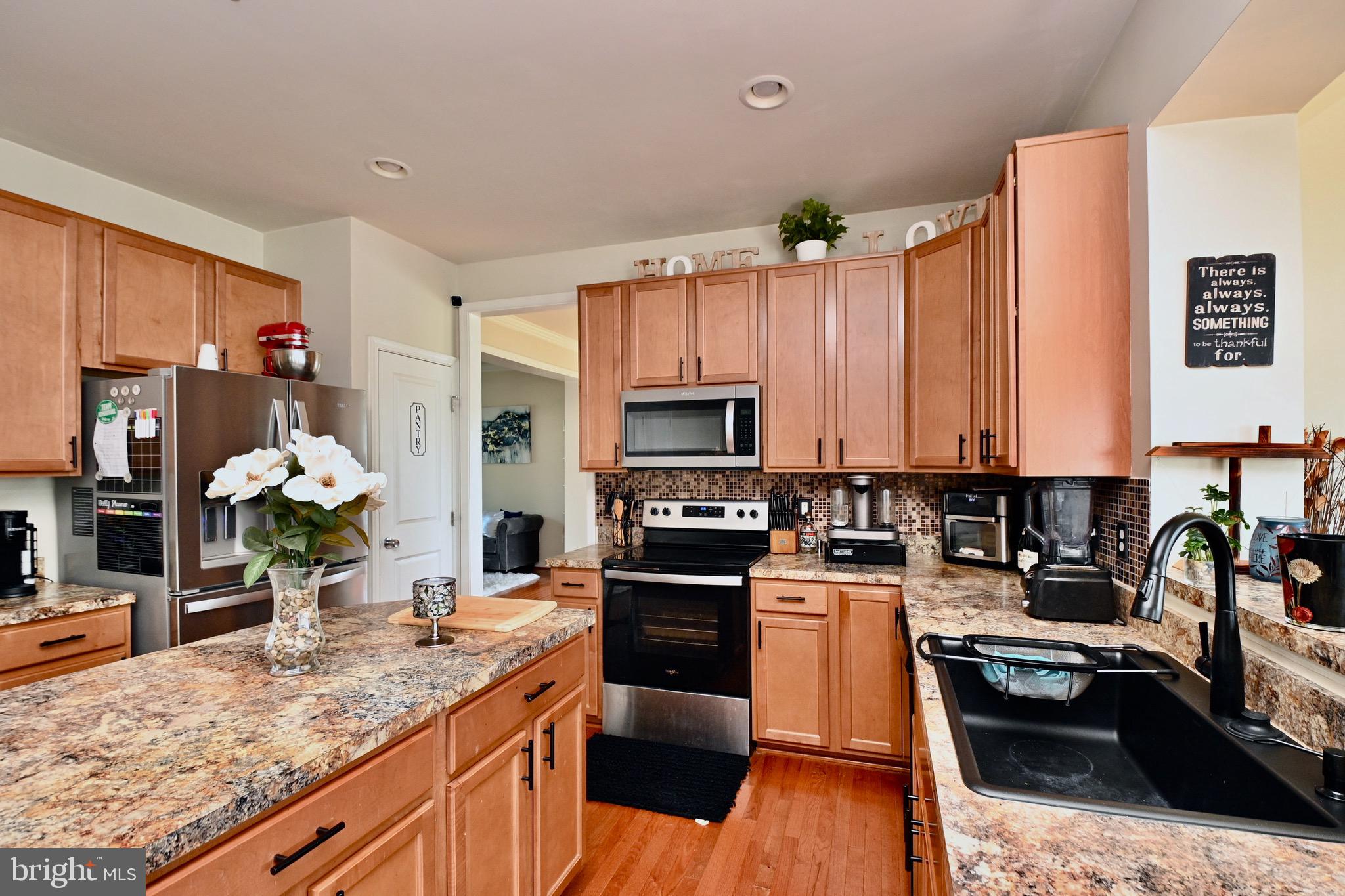 LINDEN GROVE - Residential