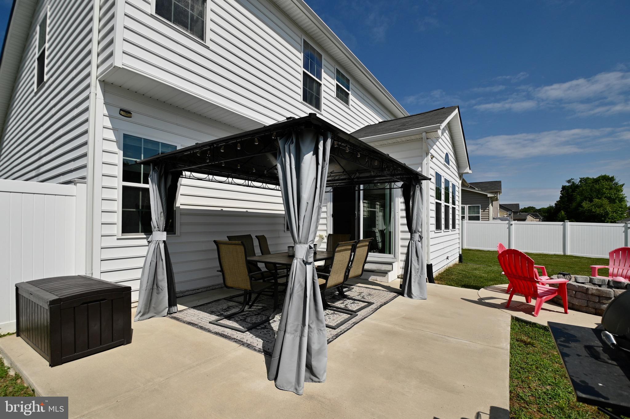 LINDEN GROVE - Residential