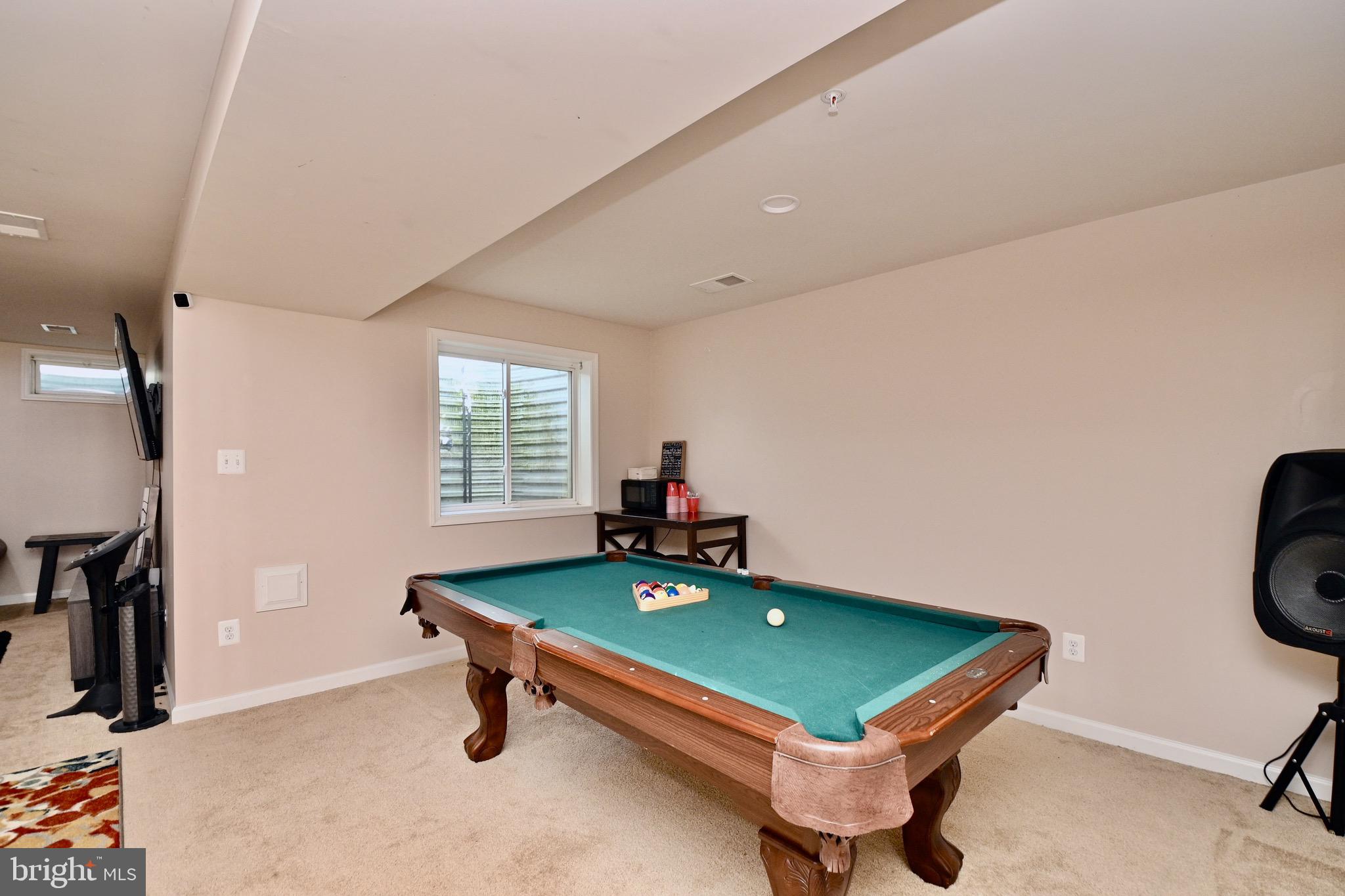 LINDEN GROVE - Residential