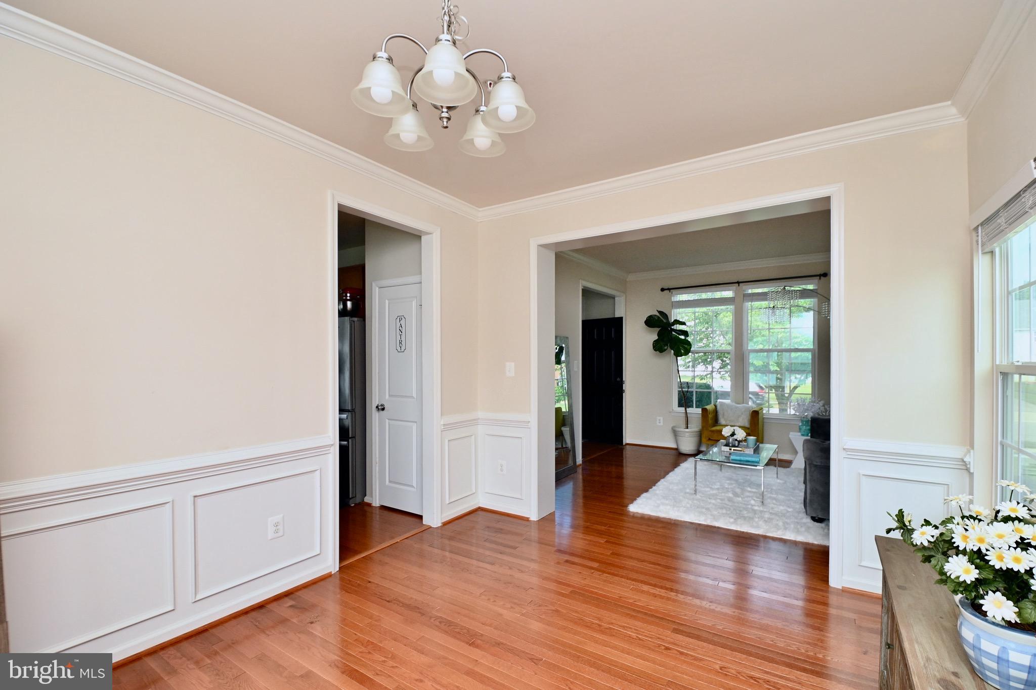 LINDEN GROVE - Residential