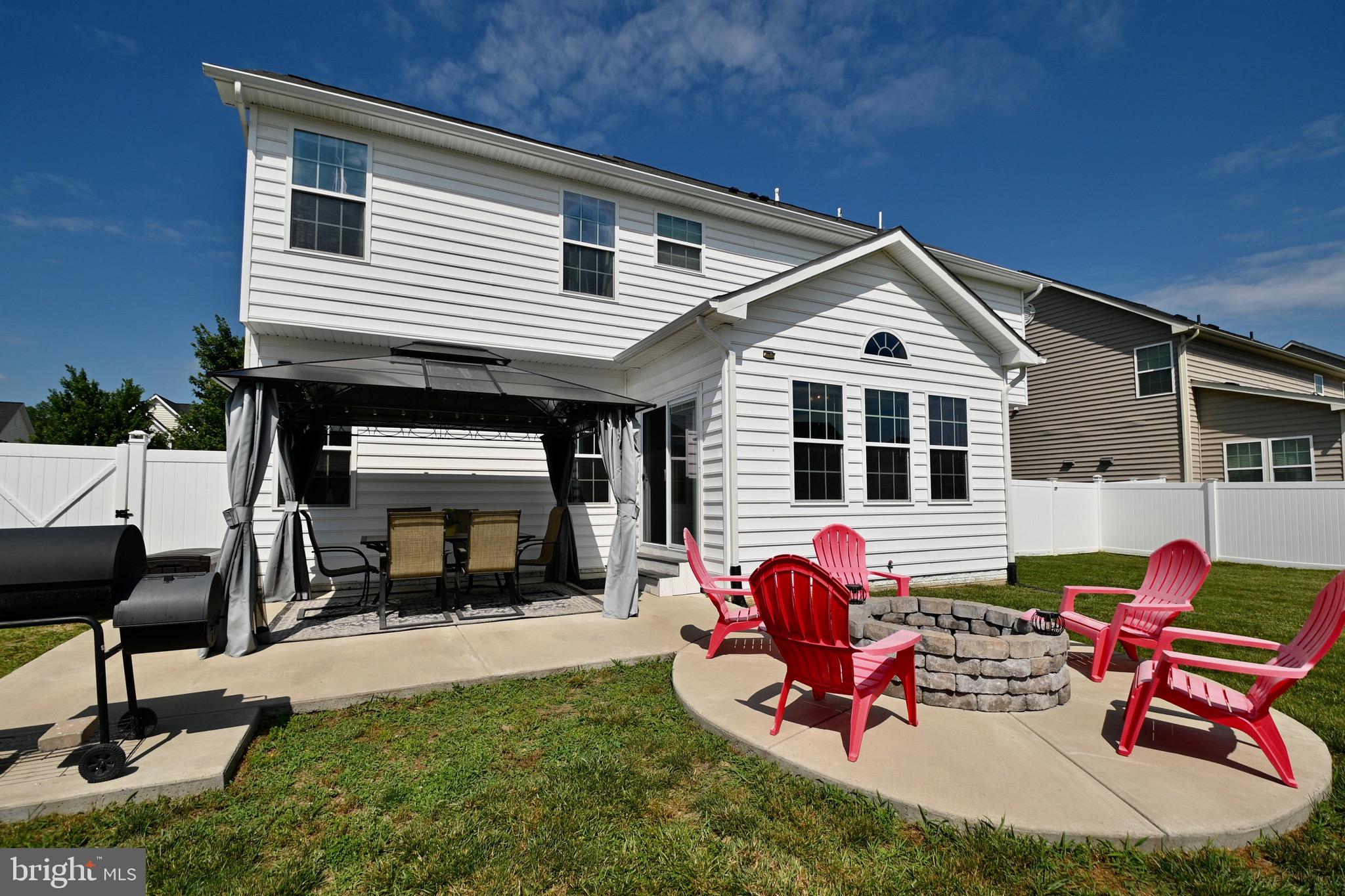 LINDEN GROVE - Residential