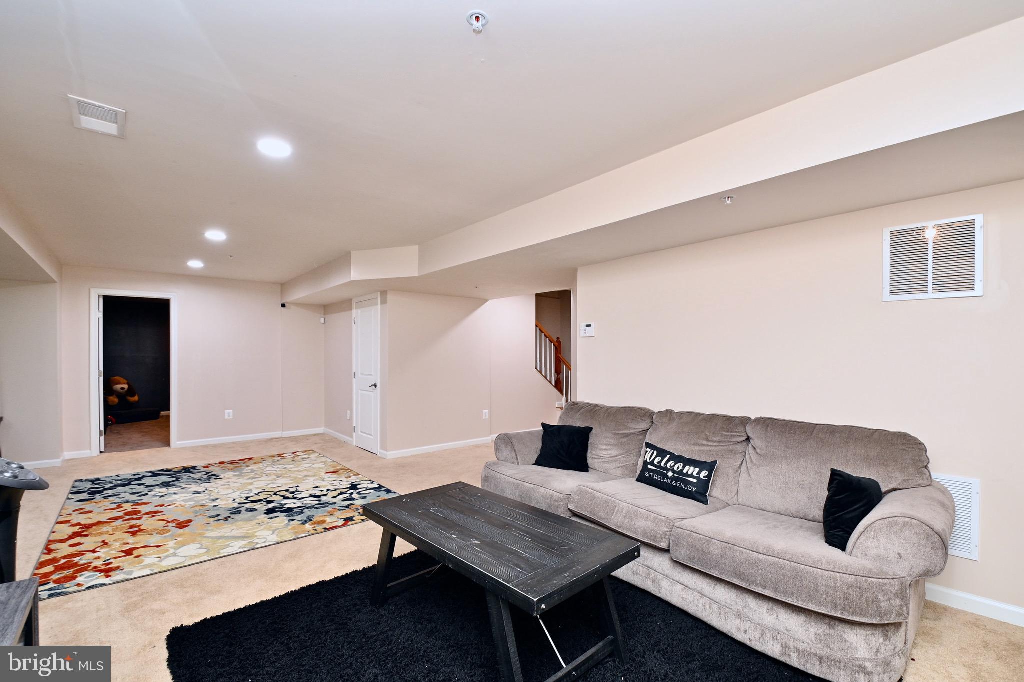 LINDEN GROVE - Residential