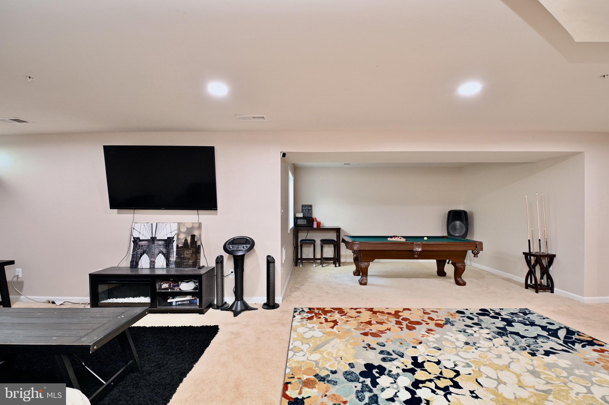 LINDEN GROVE - Residential