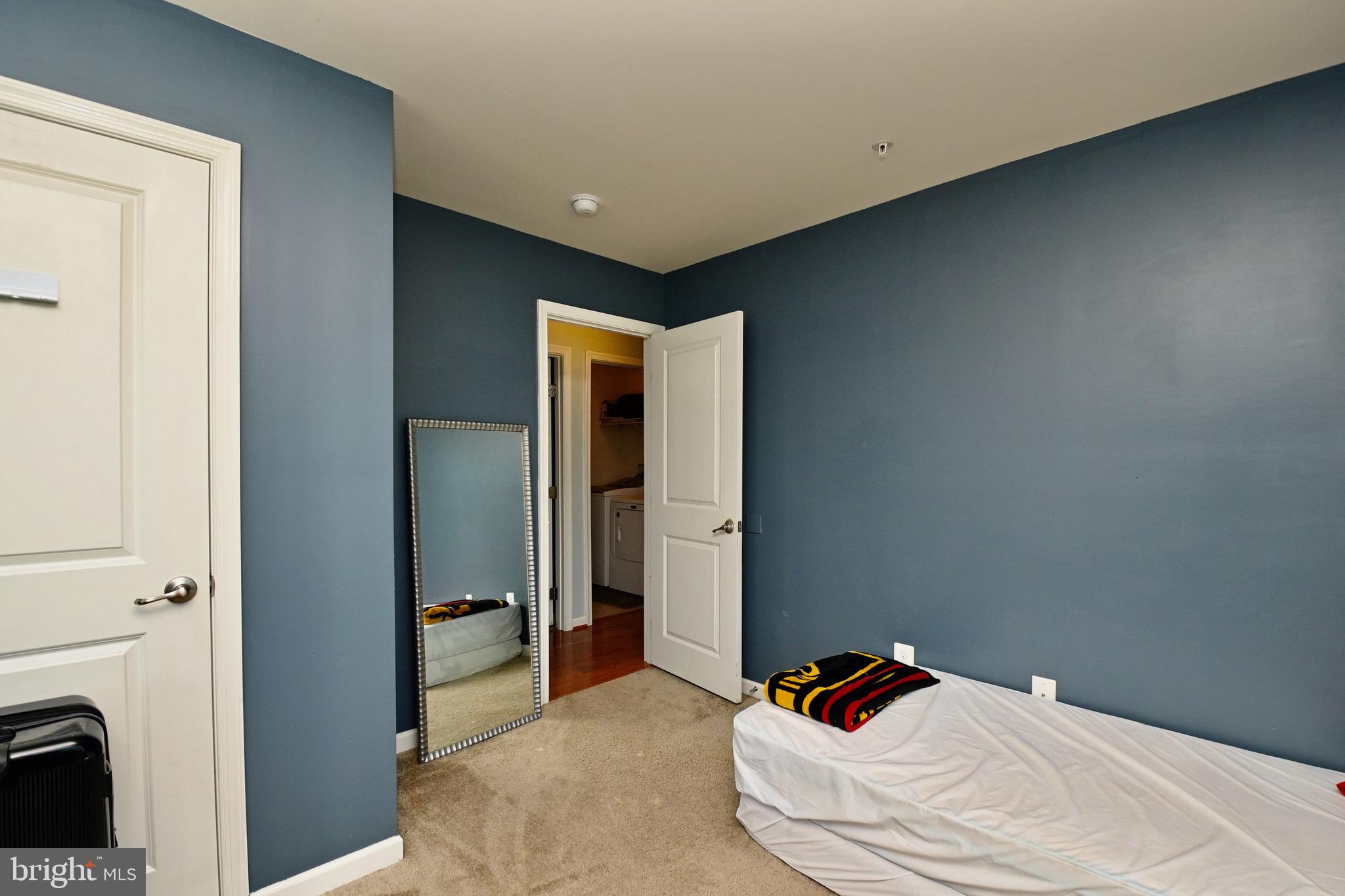 LINDEN GROVE - Residential