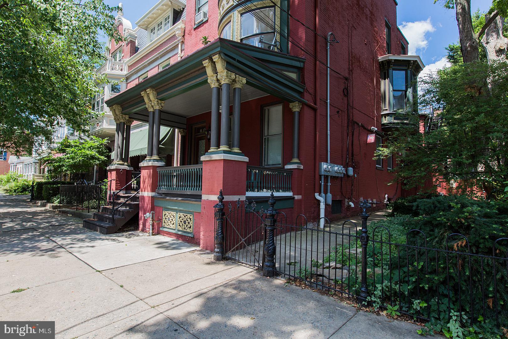 CHESTNUT HILL - Residential Income