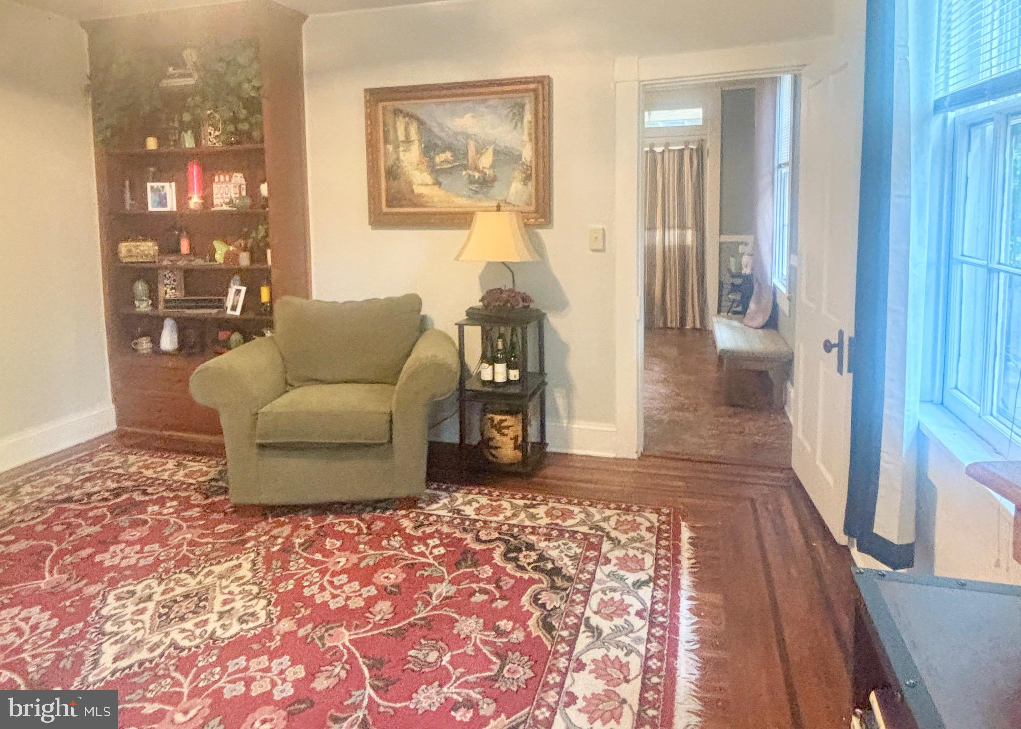 CHESTNUT HILL - Residential Income
