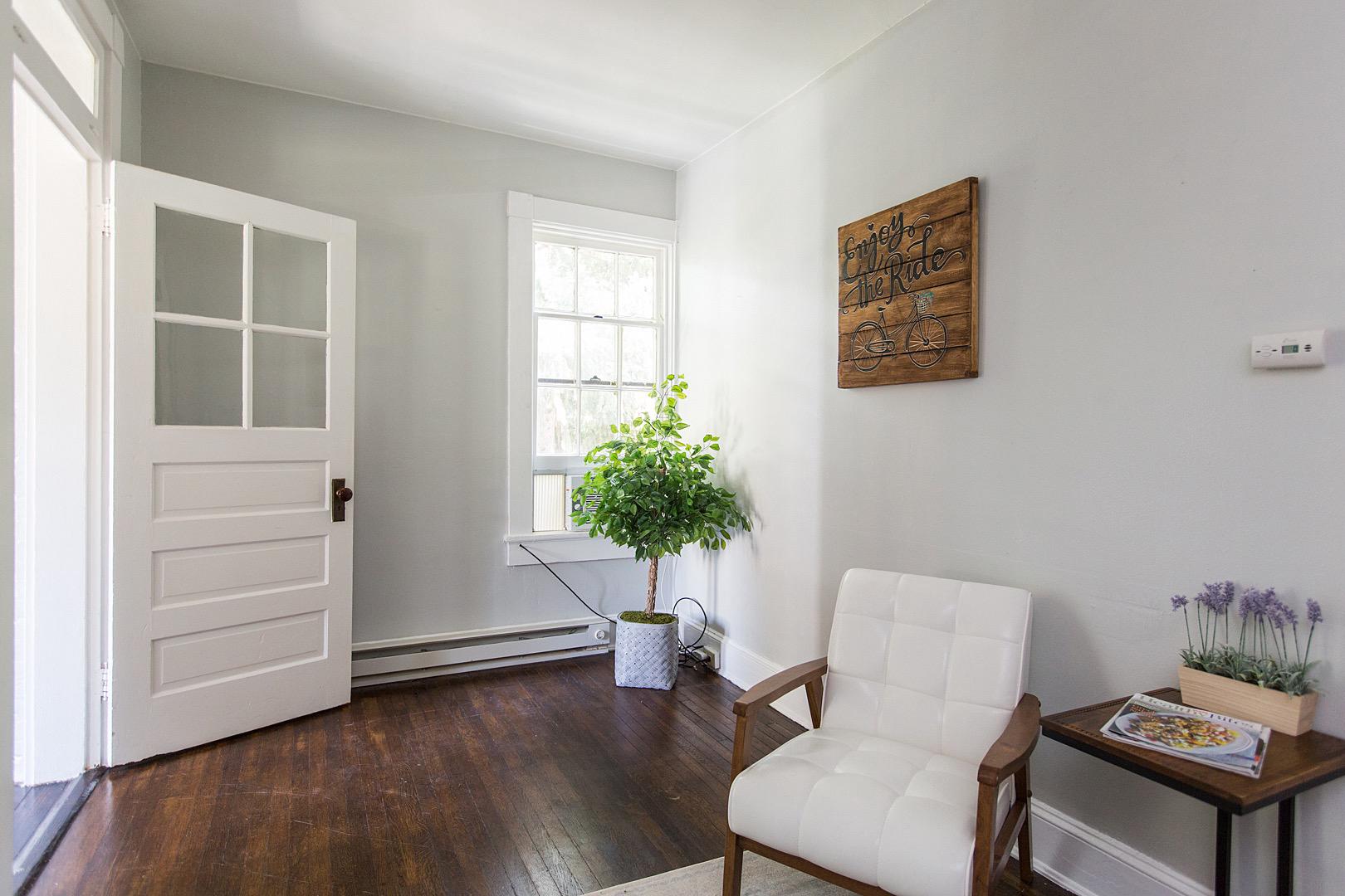 CHESTNUT HILL - Residential Income