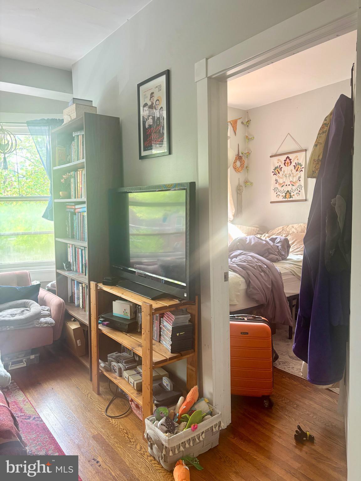 CHESTNUT HILL - Residential Income