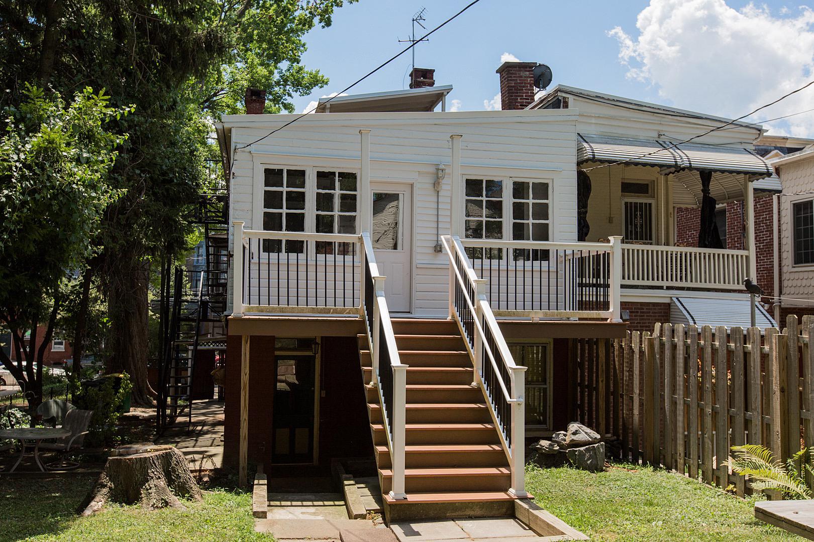CHESTNUT HILL - Residential Income