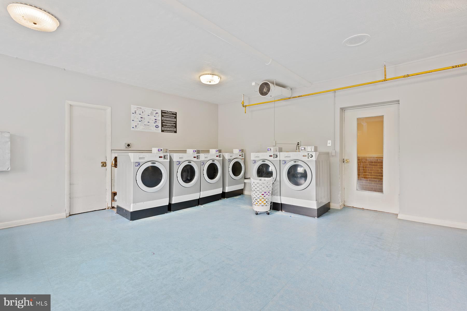 COLUMBIA KNOLL - Residential