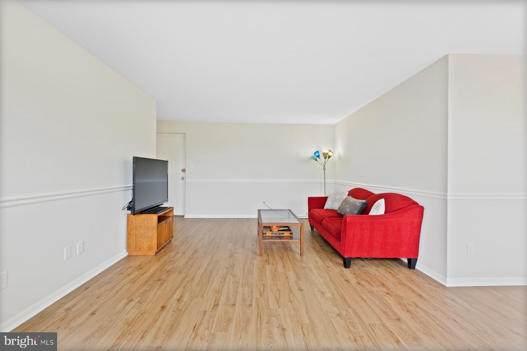 COLUMBIA KNOLL - Residential