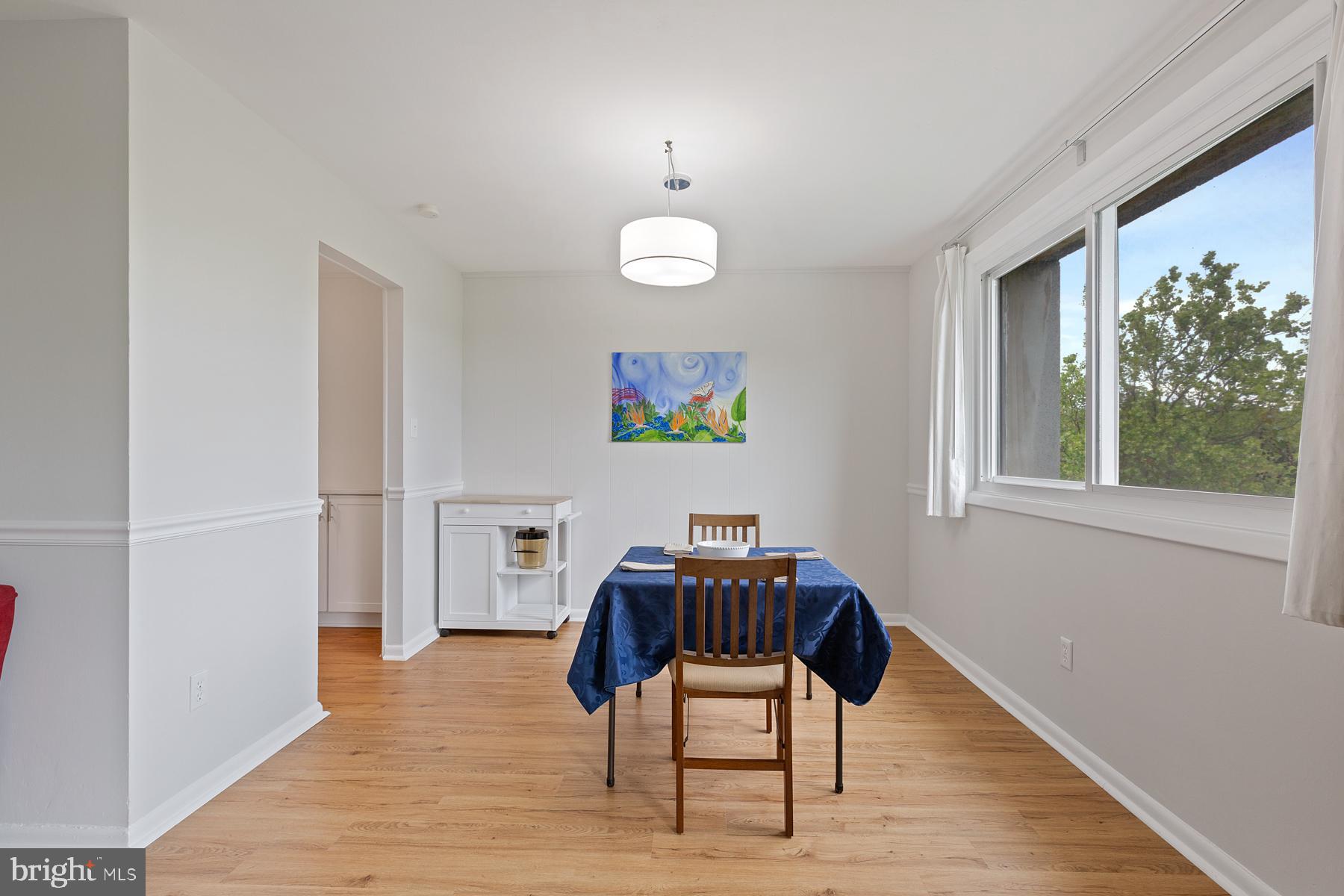 COLUMBIA KNOLL - Residential