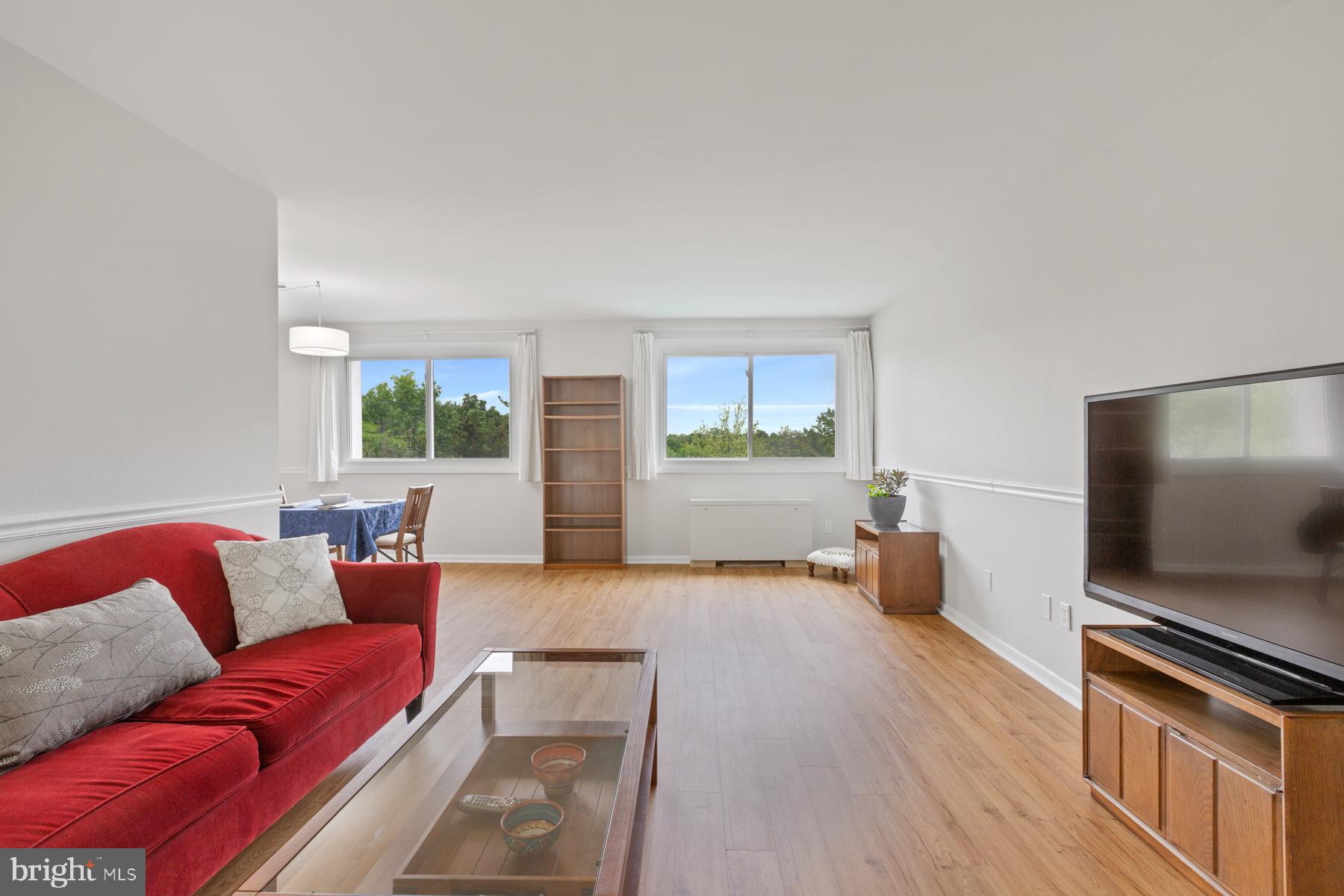 COLUMBIA KNOLL - Residential