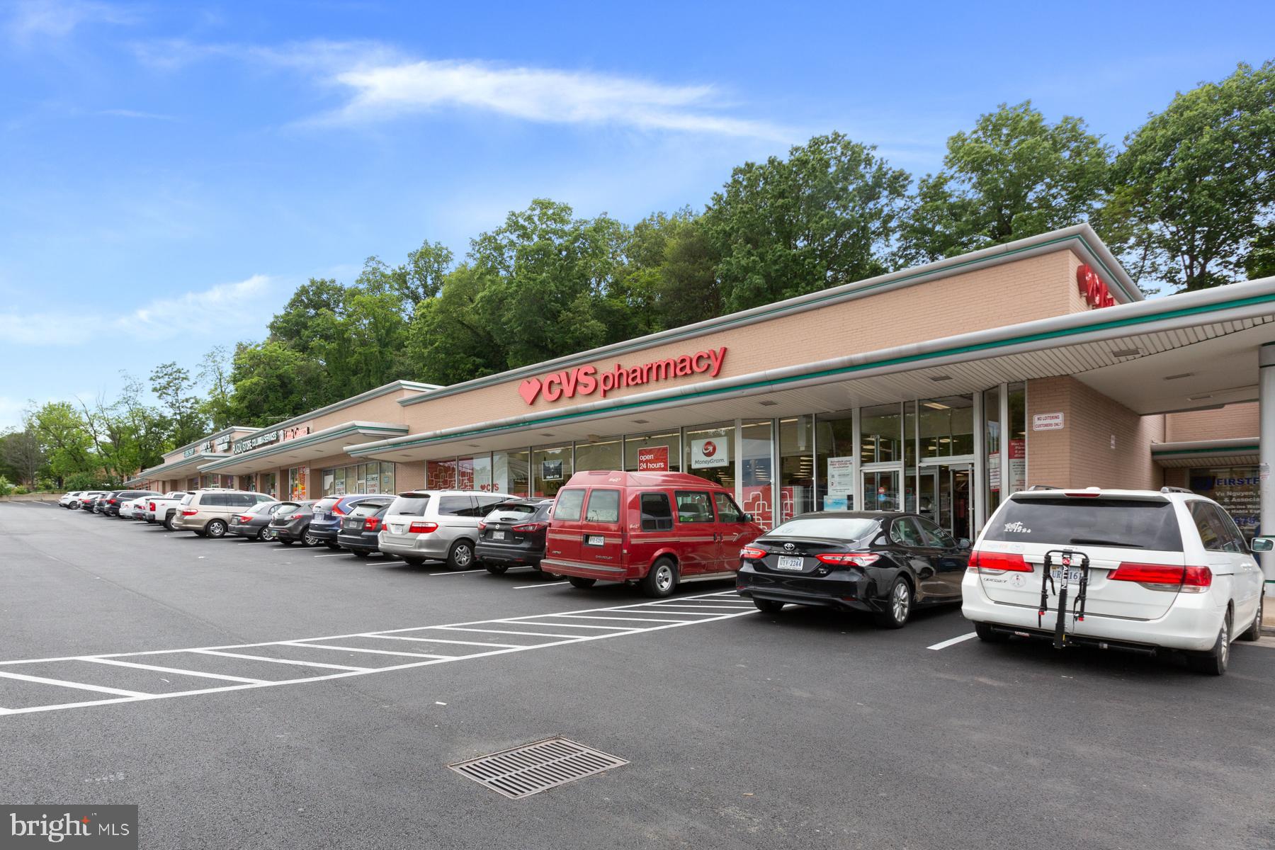 COLUMBIA KNOLL - Residential