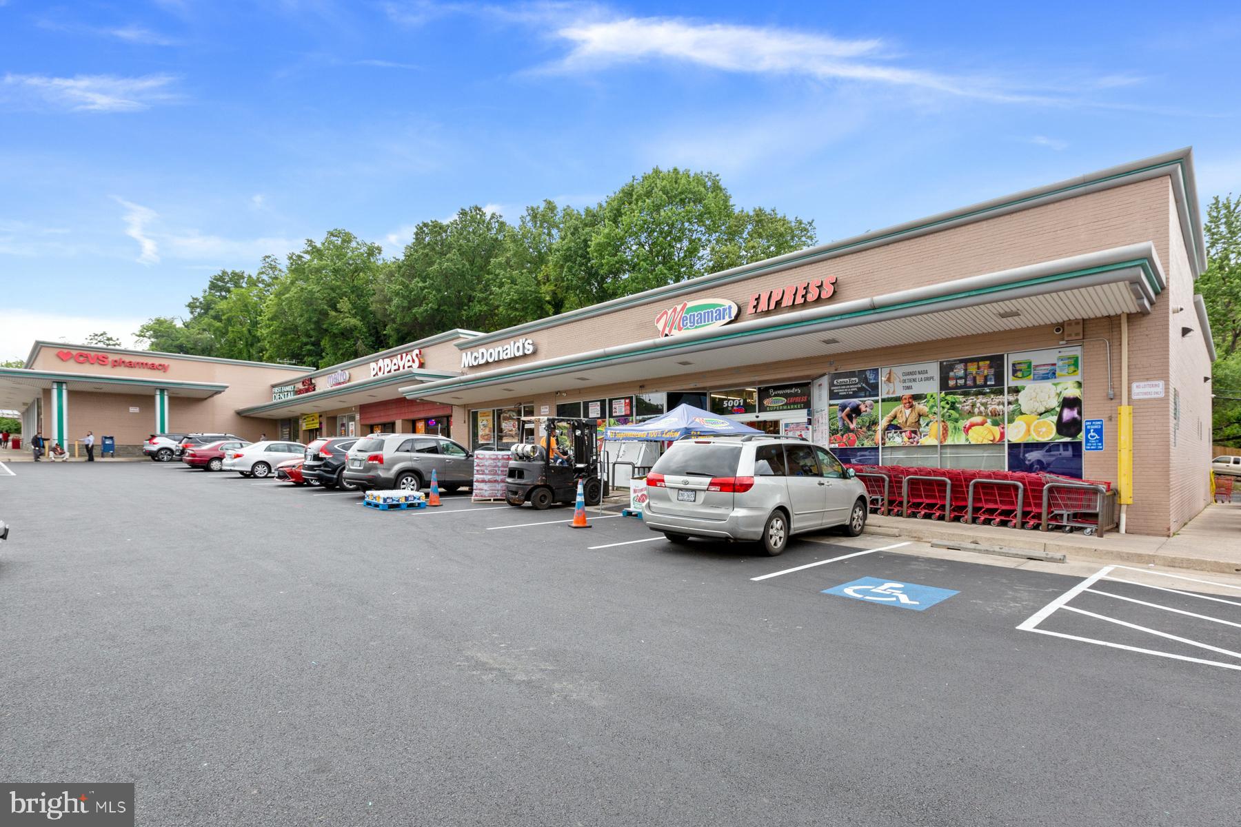 COLUMBIA KNOLL - Residential