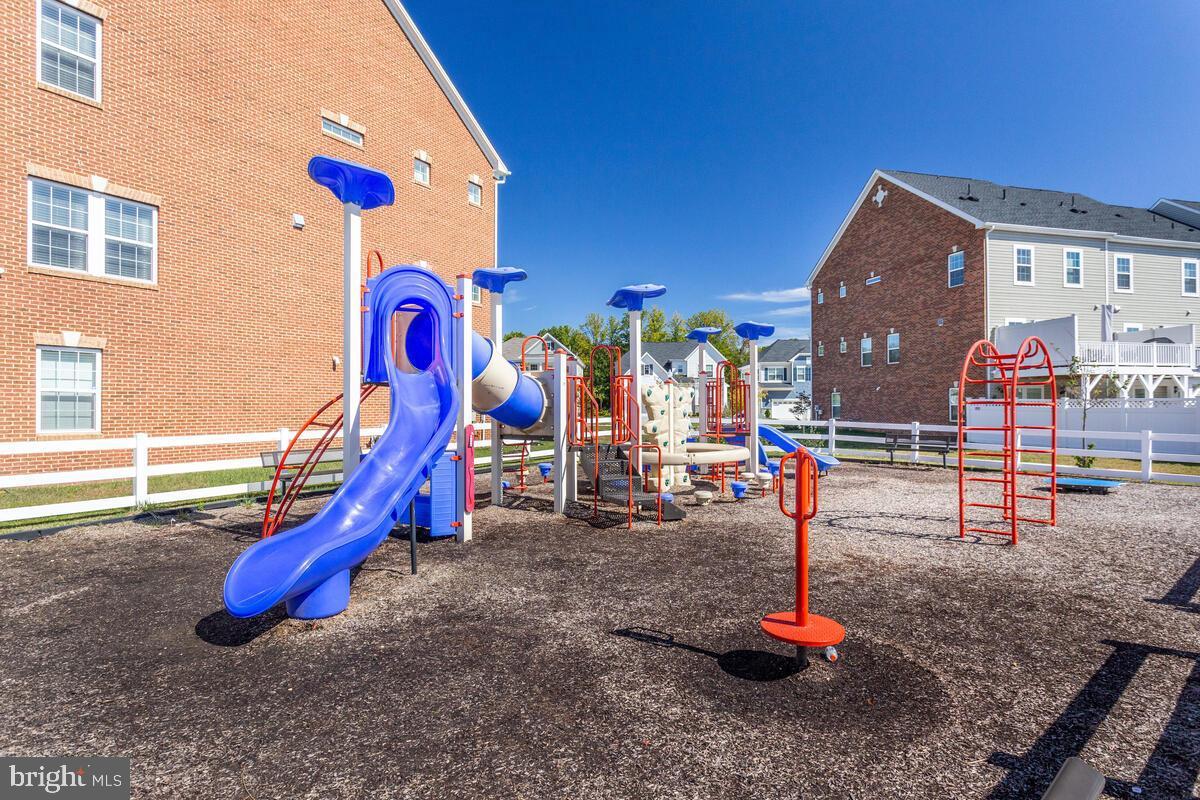 ST CHARLES - Residential