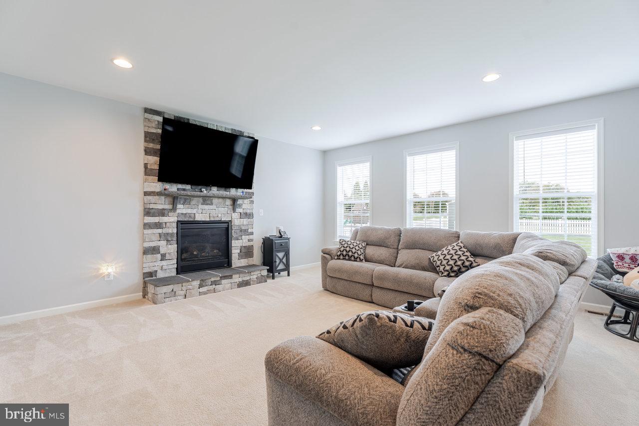 ASPEN GREENS - Residential