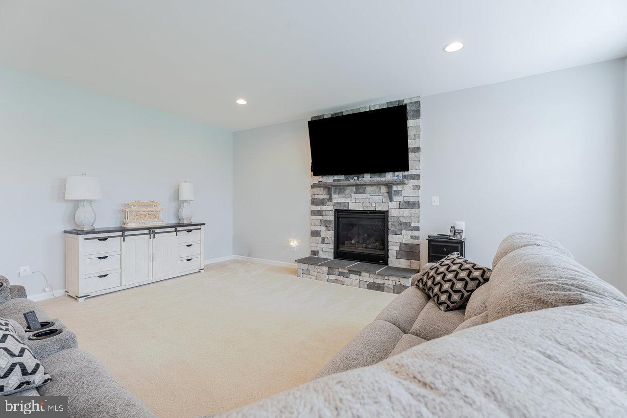 ASPEN GREENS - Residential