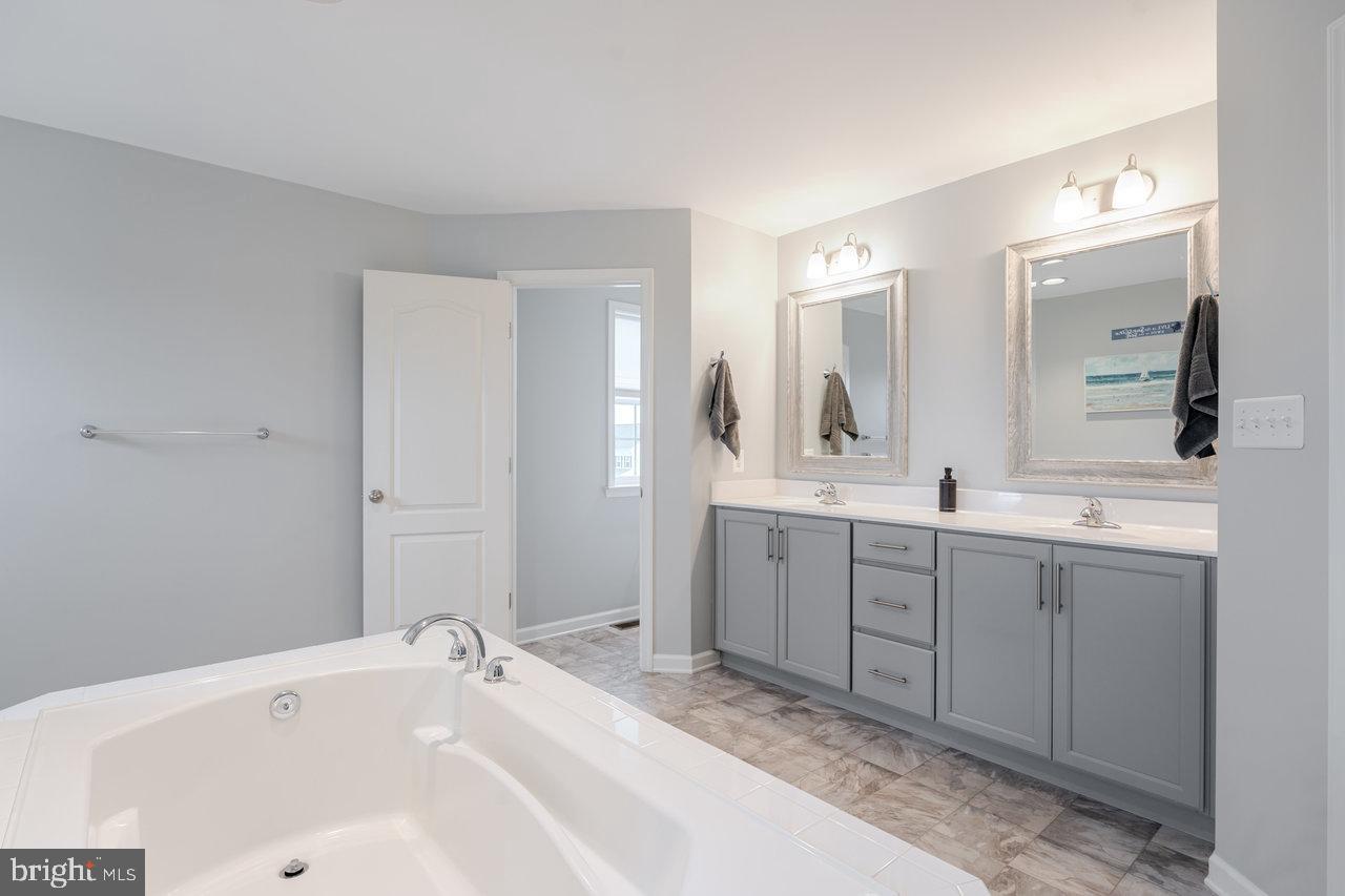 ASPEN GREENS - Residential