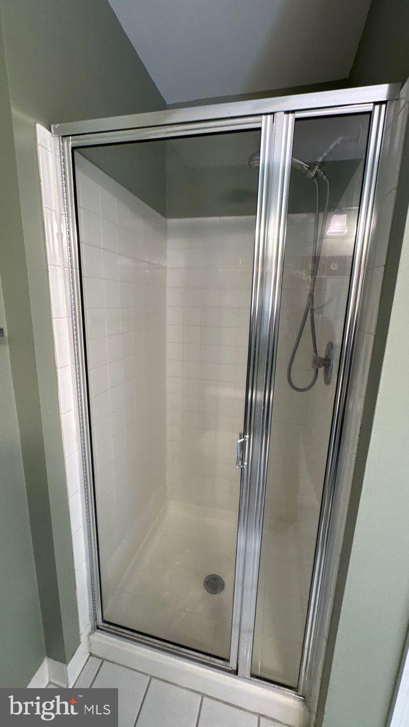 PINEY ORCHARD - Residential Lease